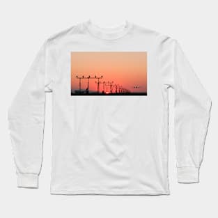 Airport runway (T610/0424) Long Sleeve T-Shirt